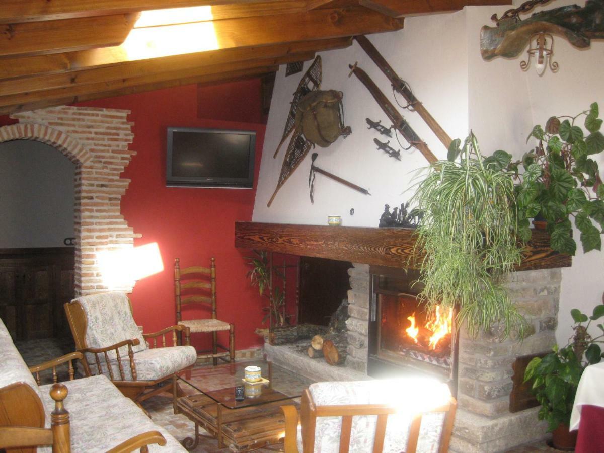 Hotel Rural Los Frutales Cercedilla Exteriör bild